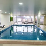 Apartament Apartament Cu Piscina Interioara Incalzita Sauna Jacuzzi Gym Parcare Langa Plaja