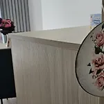 Apartament Cu Piscina Interioara Incalzita Sauna Jacuzzi Gym Parcare Langa Plaja Apartament