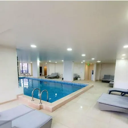 Apartament Cu Piscina Interioara Incalzita Sauna Jacuzzi Gym Parcare Langa Plaja ナボダリ