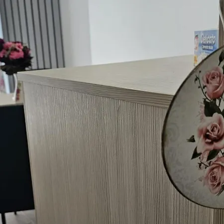 Apartament Cu Piscina Interioara Incalzita Sauna Jacuzzi Gym Parcare Langa Plaja アパート